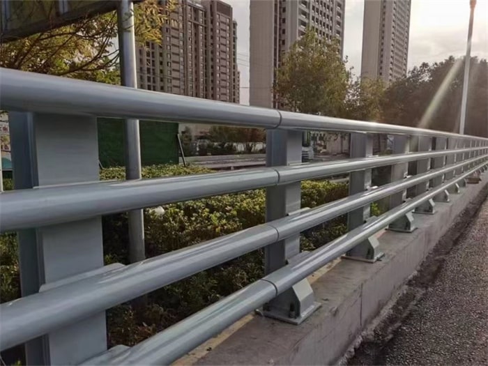 防撞護欄