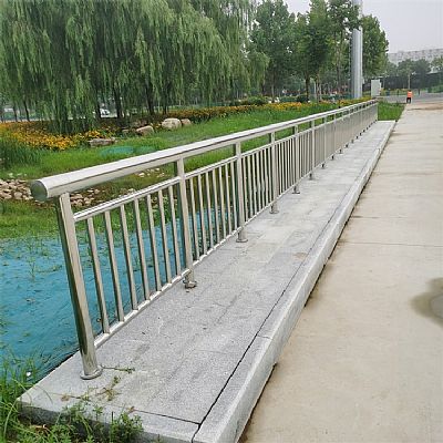 不銹鋼護(hù)欄