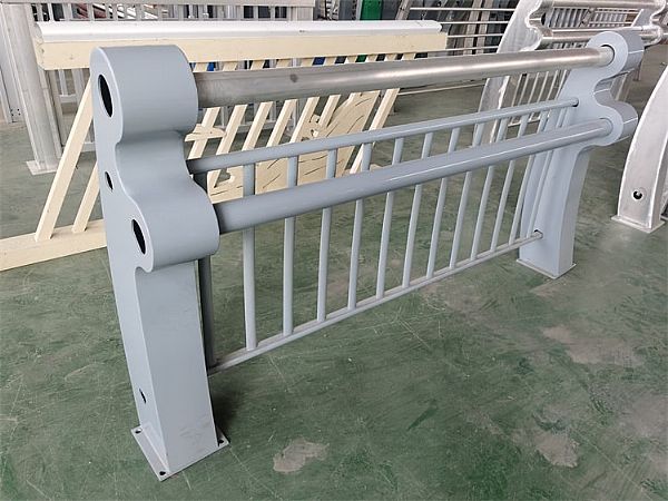 鋁合金護(hù)欄