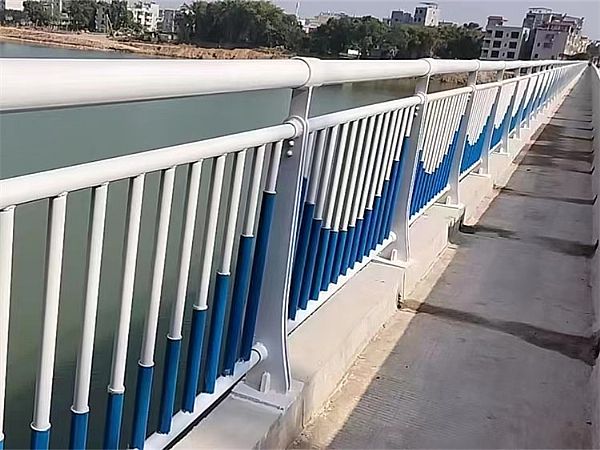 河道護欄
