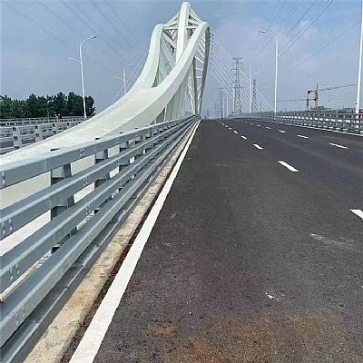 防撞護(hù)欄