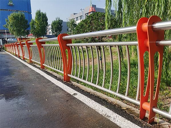 橋梁護(hù)欄